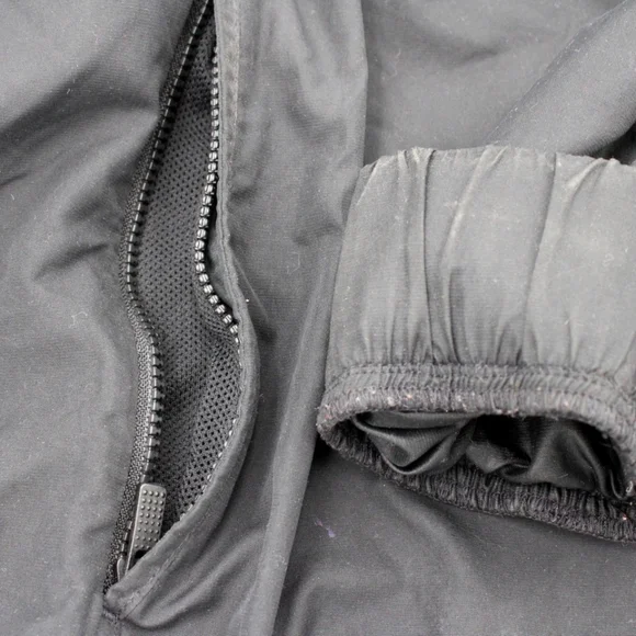 Nike Women’s 1X Black Fitted Windbreaker Jacket - Picture 2 of 5